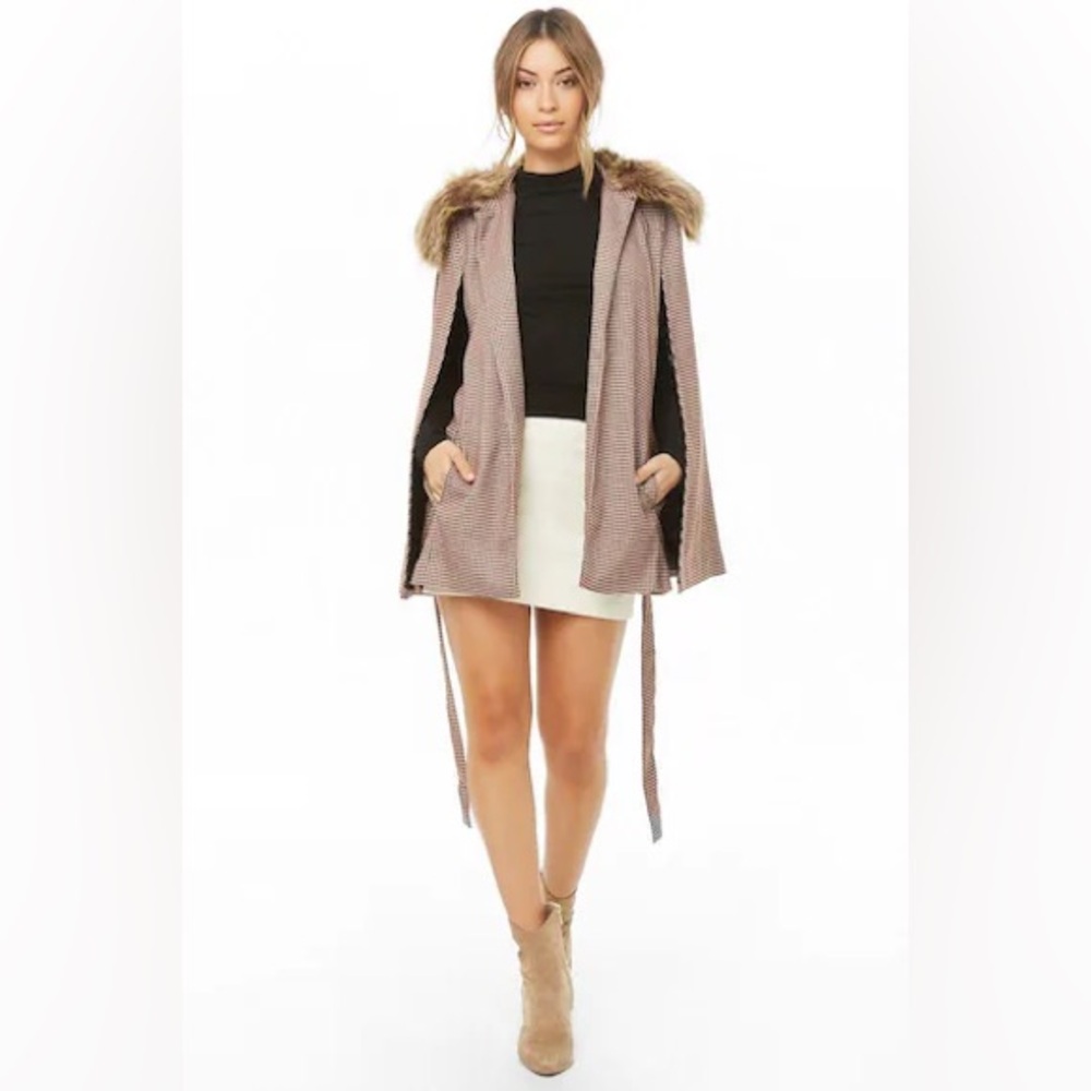 Forever 21 belted plaid cape with Faux Fur - Picture 6 of 8